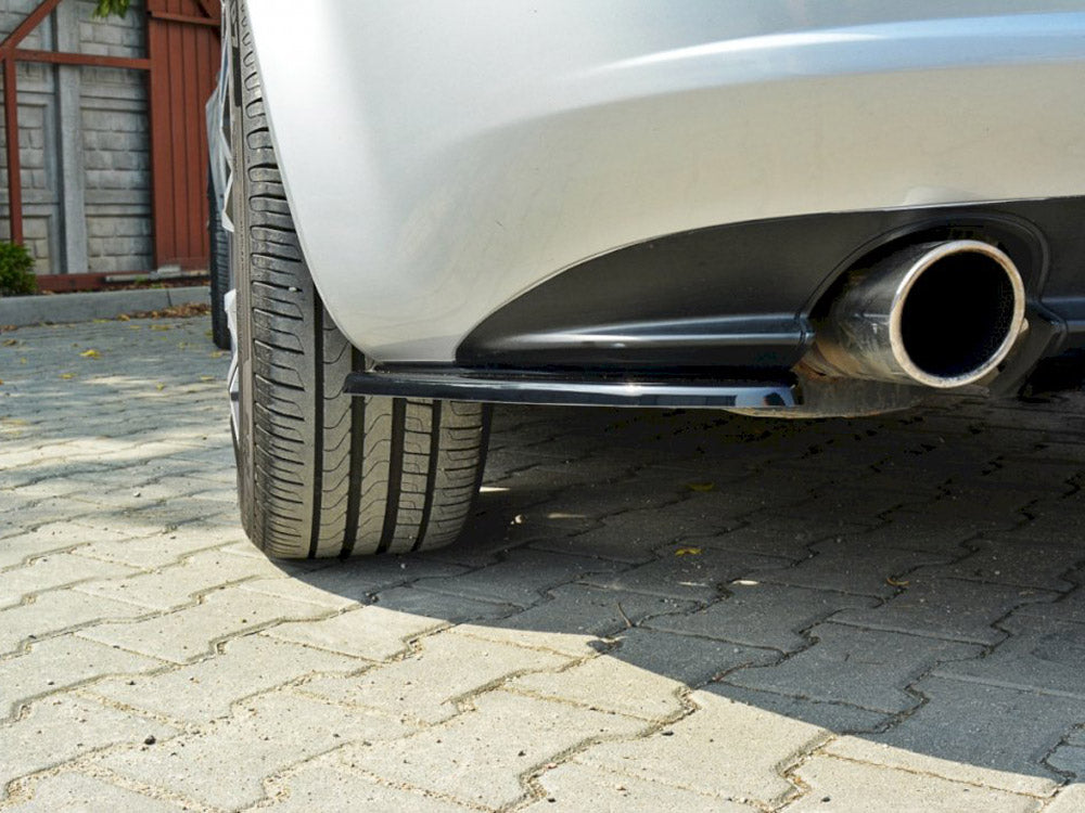 Maxton Design Central Rear Splitter Alfa Romeo 159 (Without Vertical Bars) - Textured - AL-159-RSD2T - Image 3