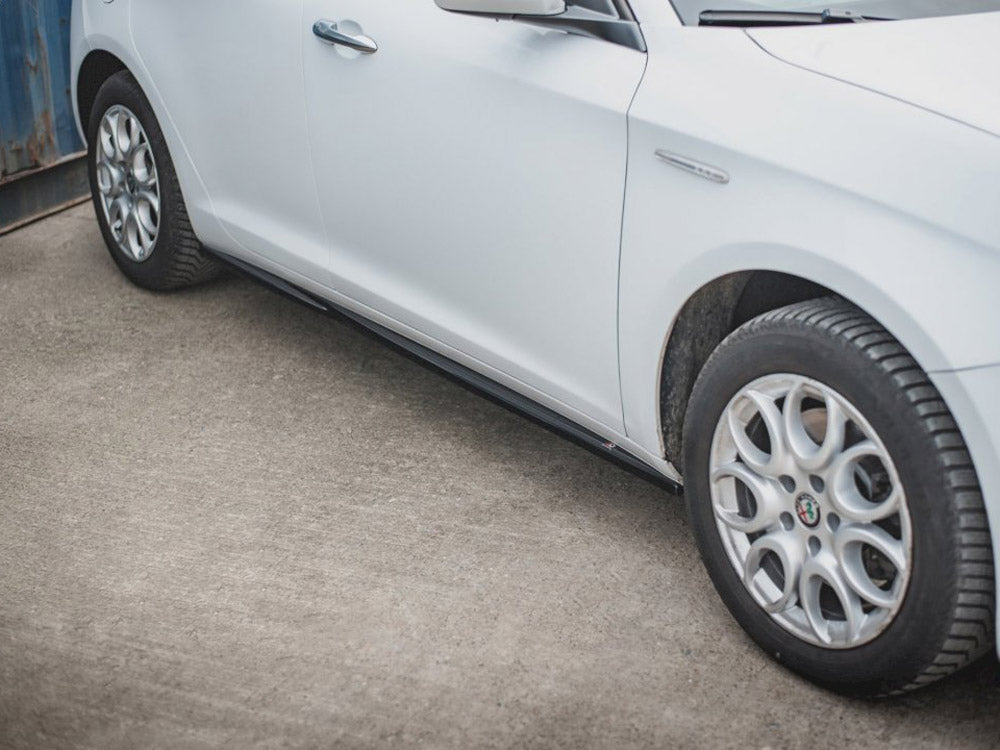 Maxton Design Side Skirts Diffusers V.2 Alfa Romeo Giulietta - AL-GU-1F-SD1G - Image 3