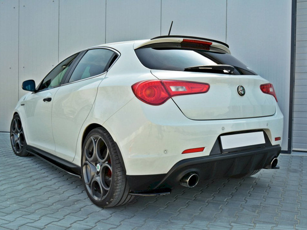 Maxton Design Rear Side Splitters Alfa Romeo Giulietta Zender - Carbon Look - AL-GU-1-Z-RSD1C - Image 2