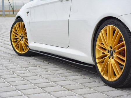 Side Skirts Diffusers Alfa Romeo GT (2004-2010) - Carbon Look