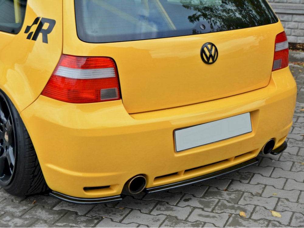 Maxton Design Central Rear Splitter VW Golf IV R32 - VW-GO-4-R32-RD1G - Image 3