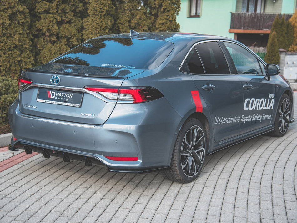 Side Skirts Diffusers Toyota Corolla Mk12 Sedan - Carbon Look