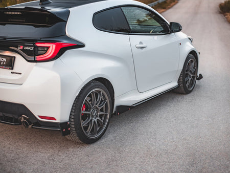 Maxton Design Side Skirts Diffusers V.2 + Flaps Toyota GR Yaris Mk4 - TO-YA-4-GR4-SD2G+SF - Image 4