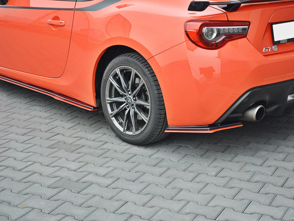 Maxton Design Rear Side Splitters V.2 Toyota GT86 Facelift - TO-GT86-1F-RSD1RRED+RSD1G - Image 3