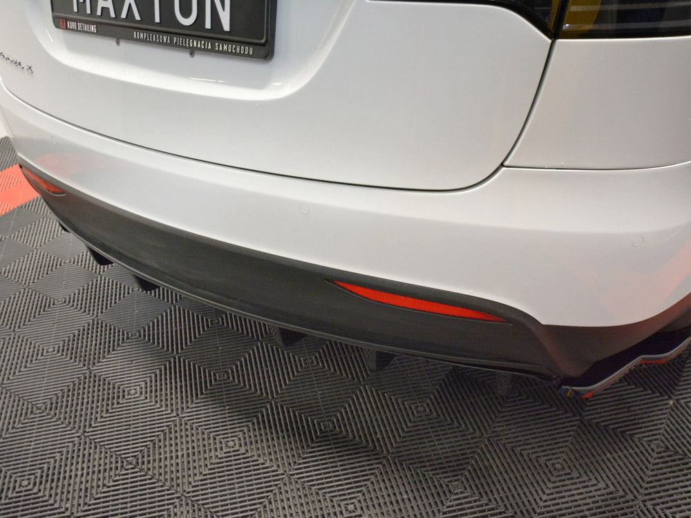 Maxton Design Rear Diffuser Tesla Model X (2015-) - TE-MODELX-RS2G - Image 3