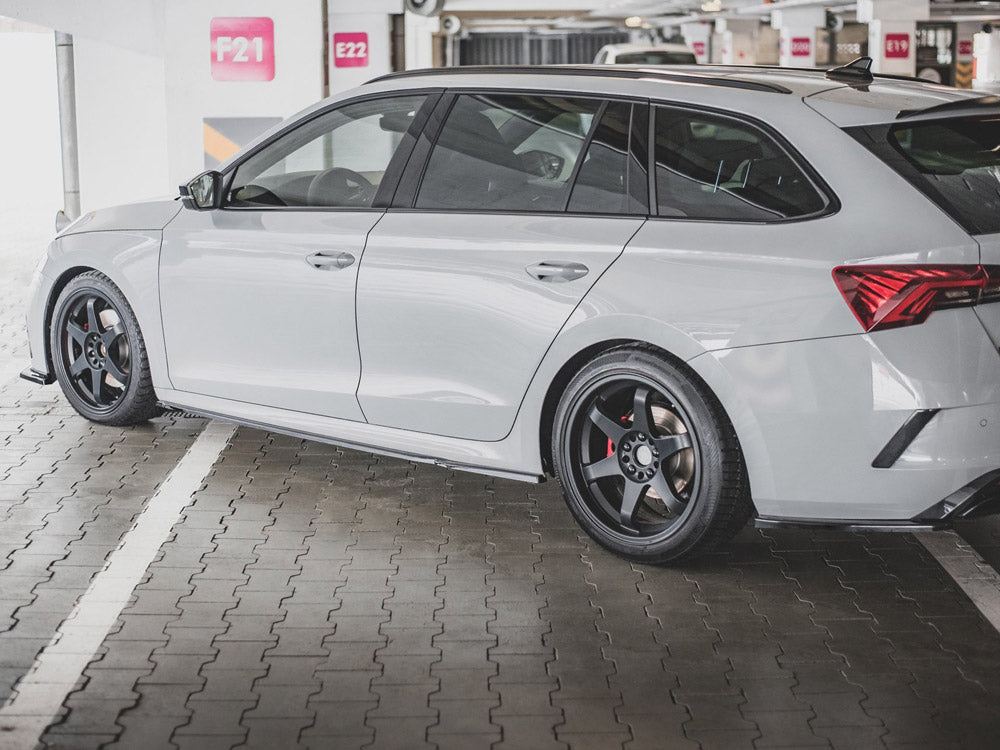 Maxton Design Side Skirts Diffusers V1 Skoda Octavia RS MK4 (2020-) - Carbon Look - SK-OC-4-RS-SD1C - Image 2
