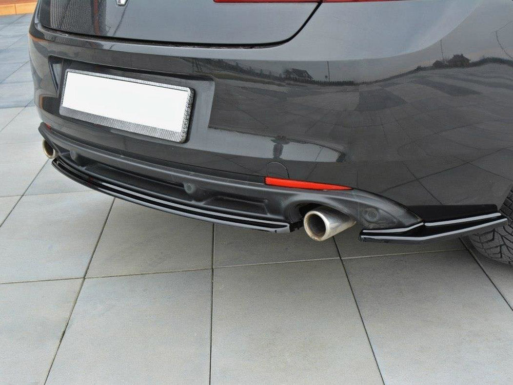 Maxton Design Central Rear Splitter Renault Laguna MK 3 Coupe (2008-2015) - RE-LA-3-C-RD1G - Image 3