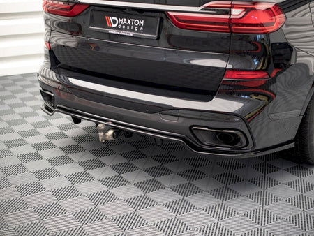 Maxton Design Central Rear Splitter (Vertical Bars) BMW X7 M-Pack G07 - BM-X7-07-M-RD1G+RD2G - Image 3