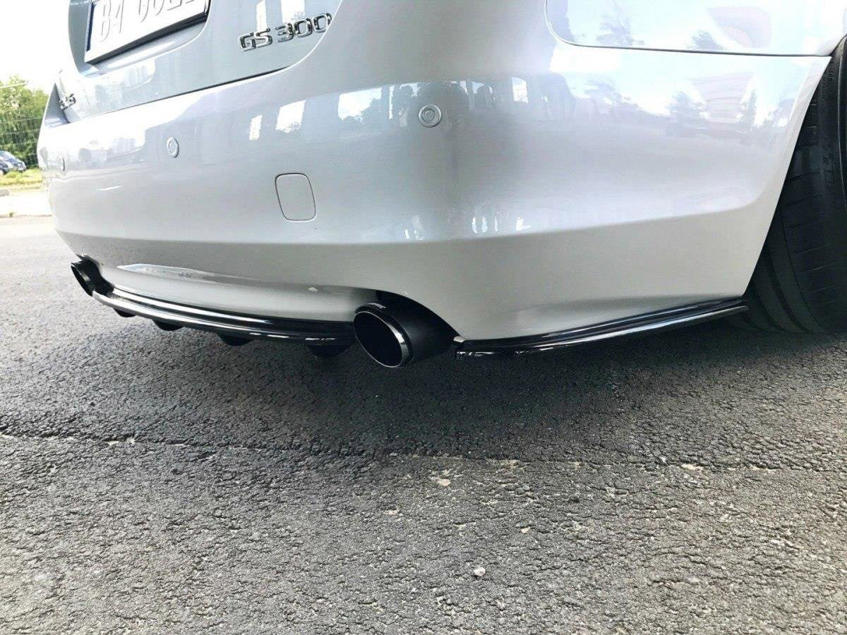 Maxton Design Central Rear Splitter (Vertical Bars) Lexus GS 300 Mk3 Facelift - LE-GS-3F-RD1+RD2G - Image 1