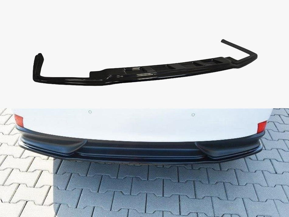 Maxton Design Central Rear Splitter Lexus IS 300H Mk3 - LE-IS-3-H-RD1G - Image 1