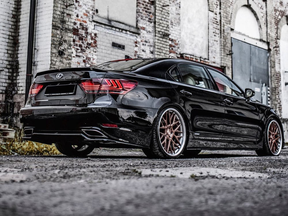 Maxton Design Central Rear Splitter Lexus LS Mk4 Facelift - LE-LS-4F-RD1G - Image 3