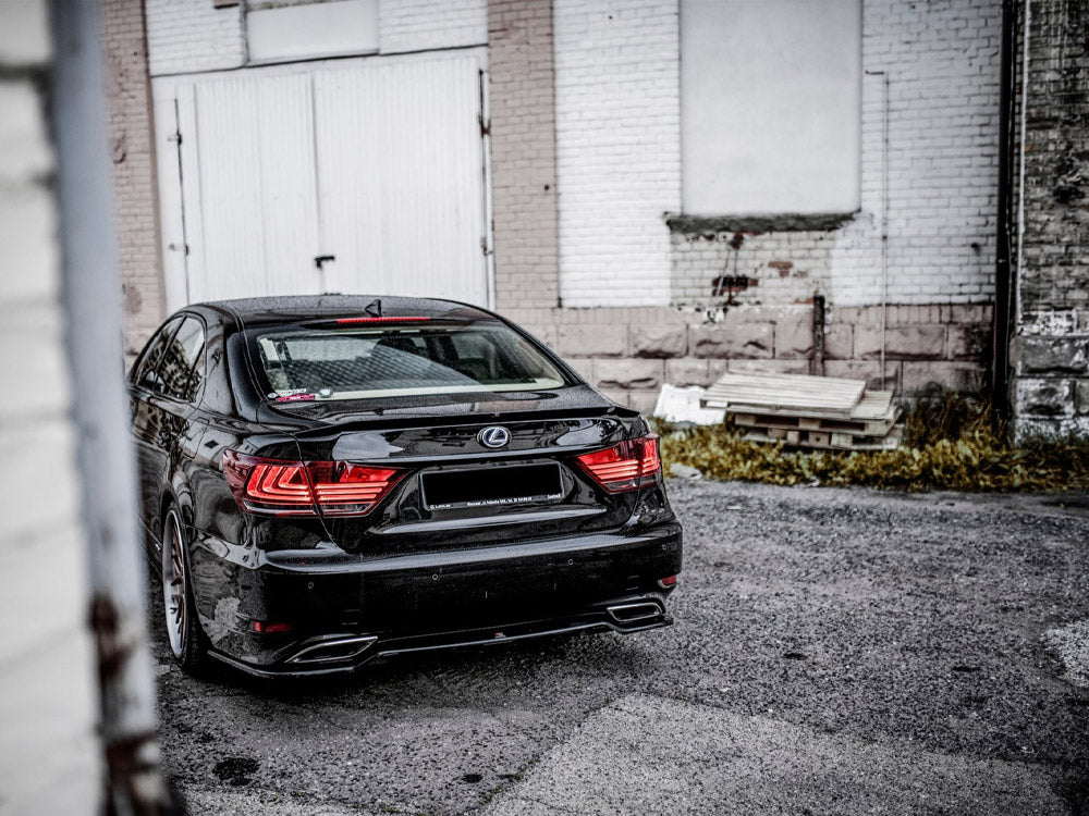 Maxton Design Central Rear Splitter Lexus LS Mk4 Facelift - LE-LS-4F-RD1G - Image 4