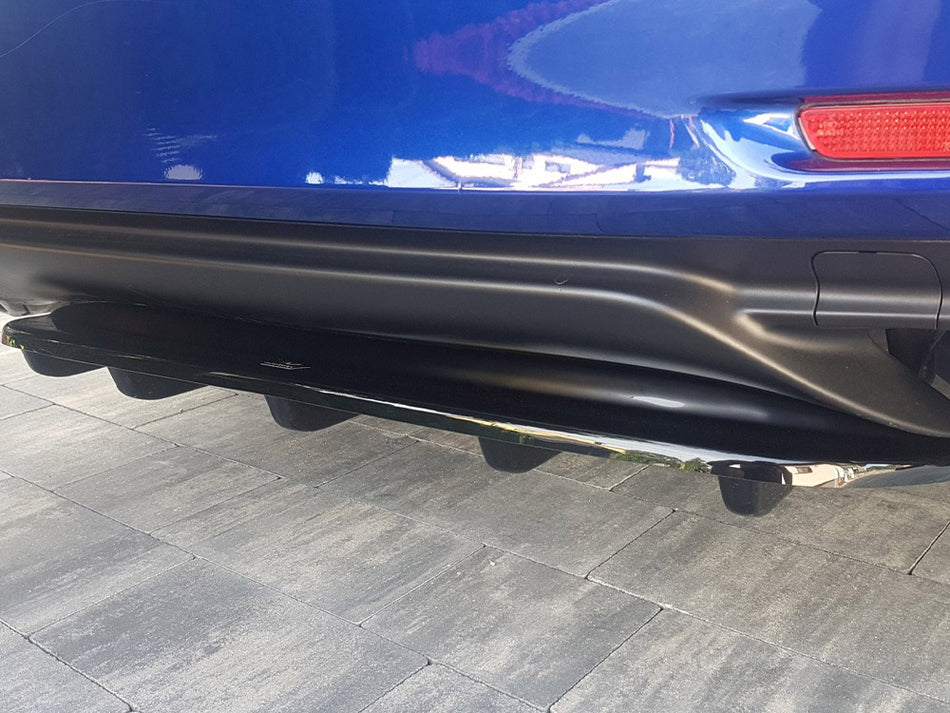 Maxton Design Central Rear Splitter (With Vertical Bars) Lexus RC (2014-UP) - LE-RC-1-RD1+RD2G - Image 2