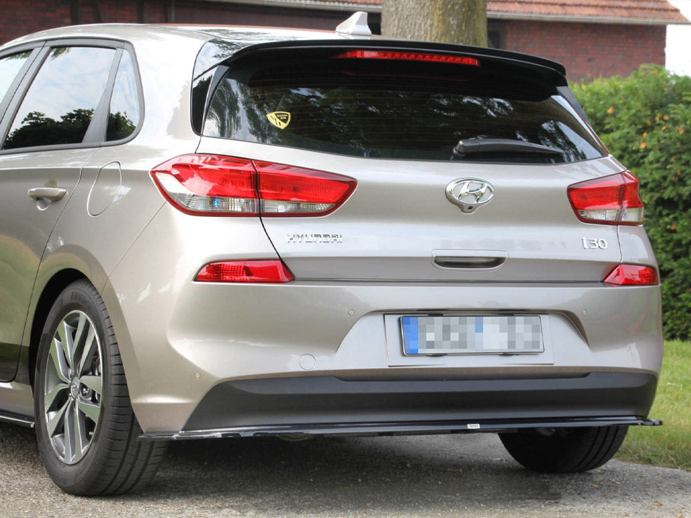 Maxton Design Central Rear Splitter Hyundai I30 Mk3 Hatchback - HY-I30-3-RD1G - Image 4