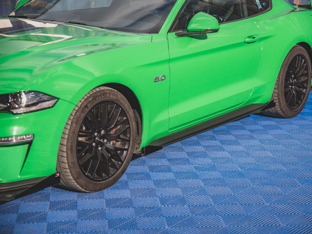 Maxton Design Street PRO Side Skirts Diffusers V.1 + Flaps Ford Mustang GT Mk6 Facelift - FOMU6FGTCNC-SD1B+SRF1G - Image 3