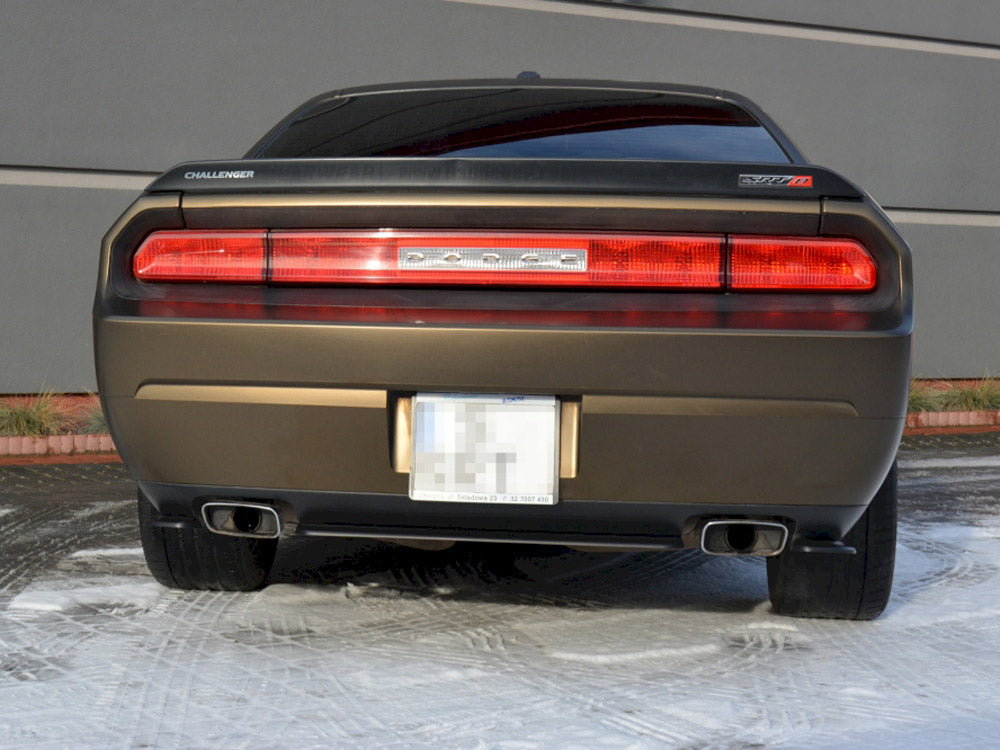 Maxton Design Central Rear Splitter Dodge Challenger Mk3 PHASE-1 SRT8 Coupe - DO-CHL-3-SRT8-RD1G - Image 3