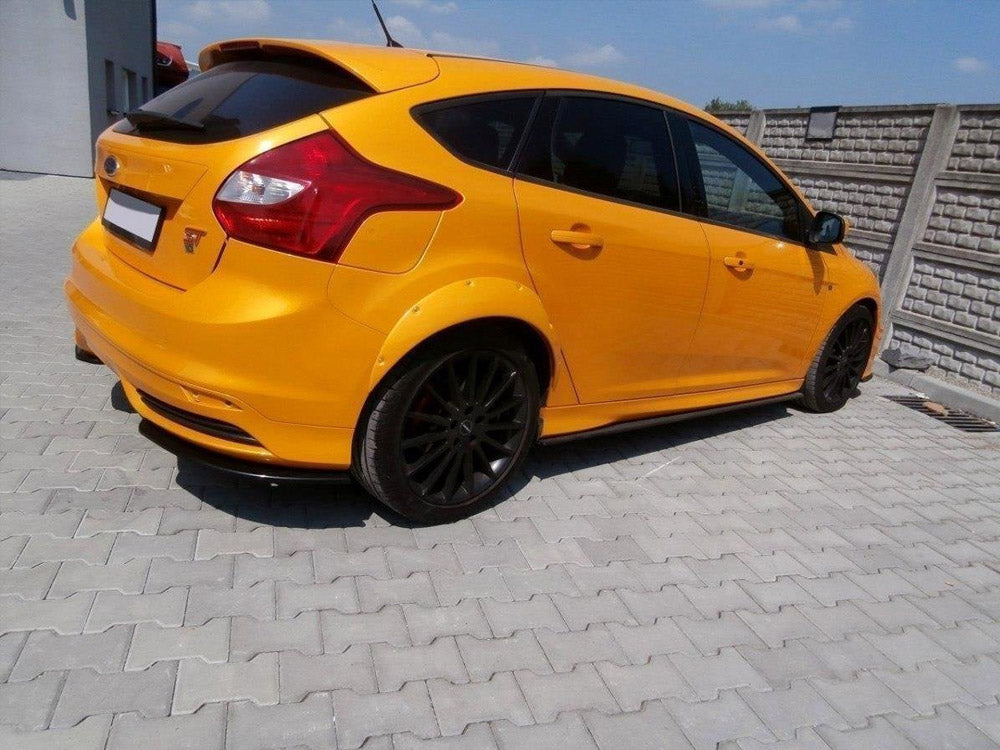 Maxton Design Fenders Extension Ford Focus ST MK3 (2012-2014) - FO-FO-3-ST-FE1 - Image 1