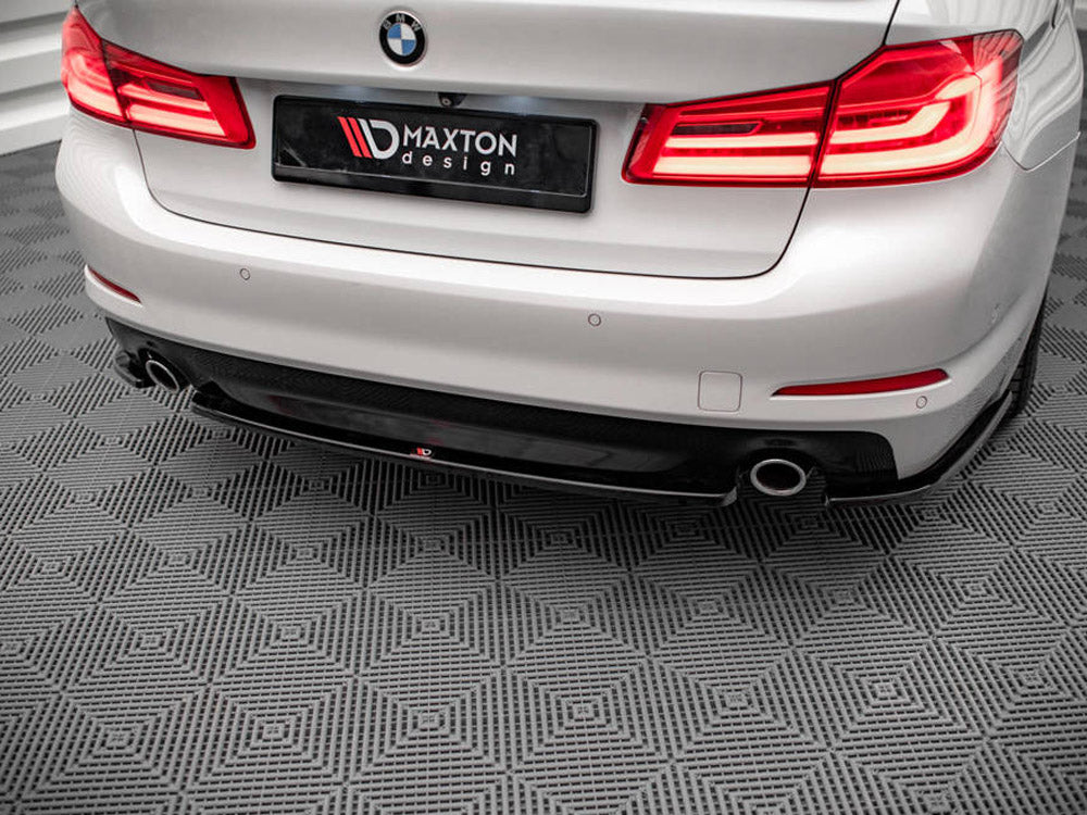Maxton Design Central Rear Splitter BMW 5 Sedan G30 - BM-5-G30-RD1G - Image 4