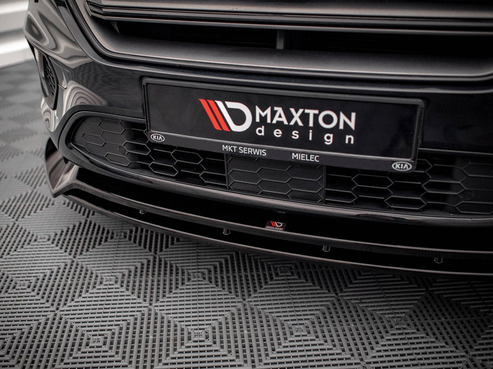 Maxton Design Front Splitter V.1 Ford Escape ST-Line Mk3 - FO-ES-3-STLINE-FD1G+FD1RG - Image 4