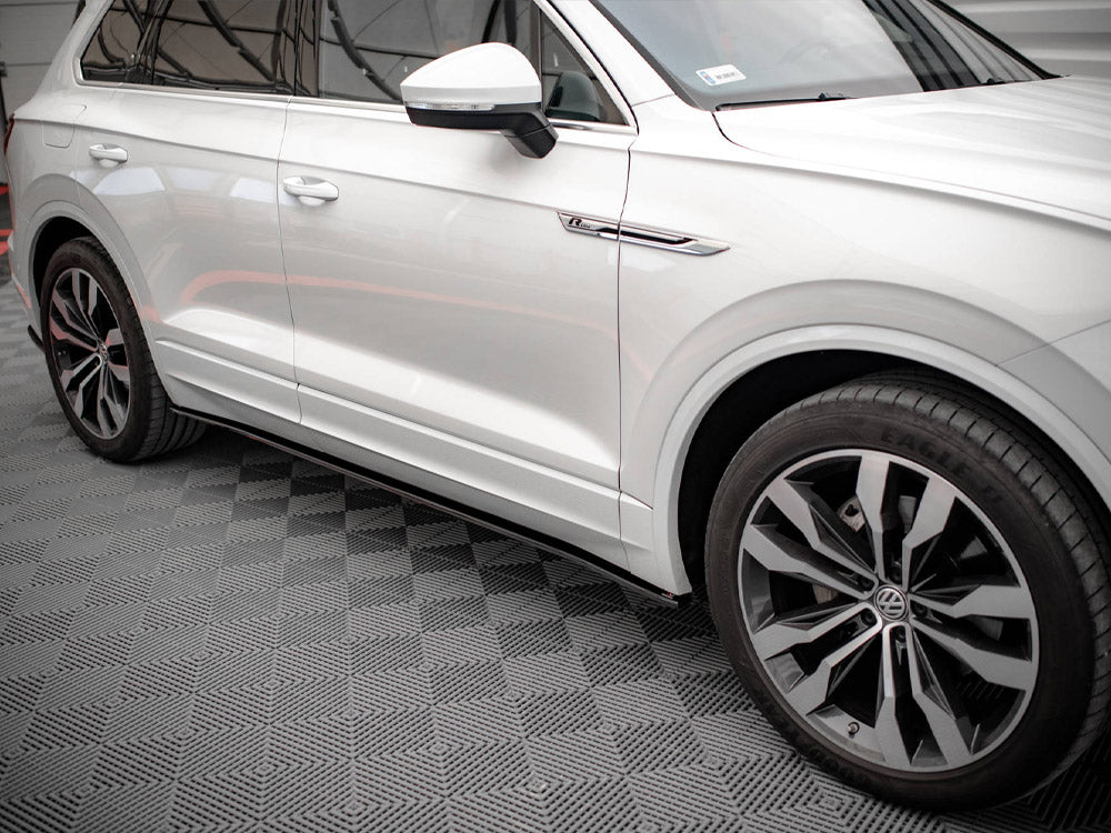 Maxton Design Side Skirts Diffusers Volkswagen Touareg R-Line Mk3 - VW-TO-3-RLINE-SD1G - Image 3