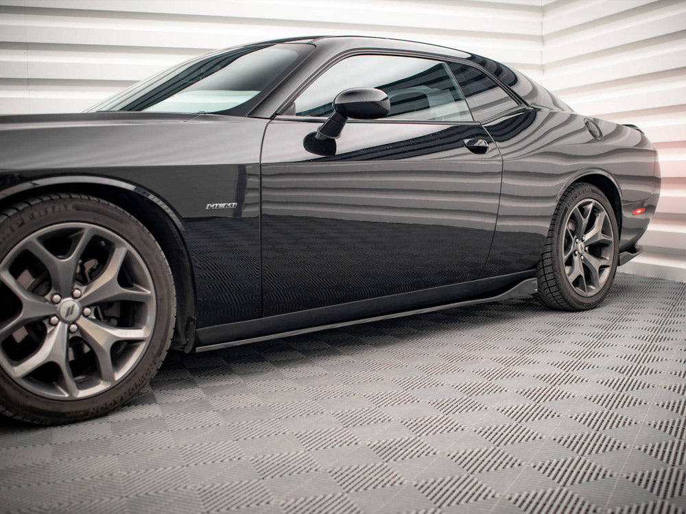 Maxton Design Side Skirts Diffusers Dodge Challenger RT Mk3 Facelift - DO-CHL-3-RT-SD1G - Image 4