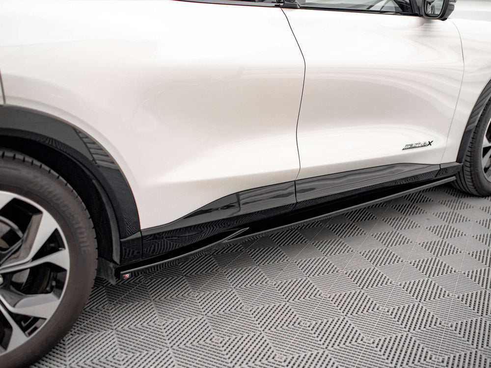 Maxton Design Side Skirts Diffusers Ford Mustang Mach-e MK1 - FO-MU-MACHE-1-SD1G - Image 3