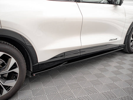 Maxton Design Side Skirts Diffusers Ford Mustang Mach-e MK1 - FO-MU-MACHE-1-SD1G - Image 3