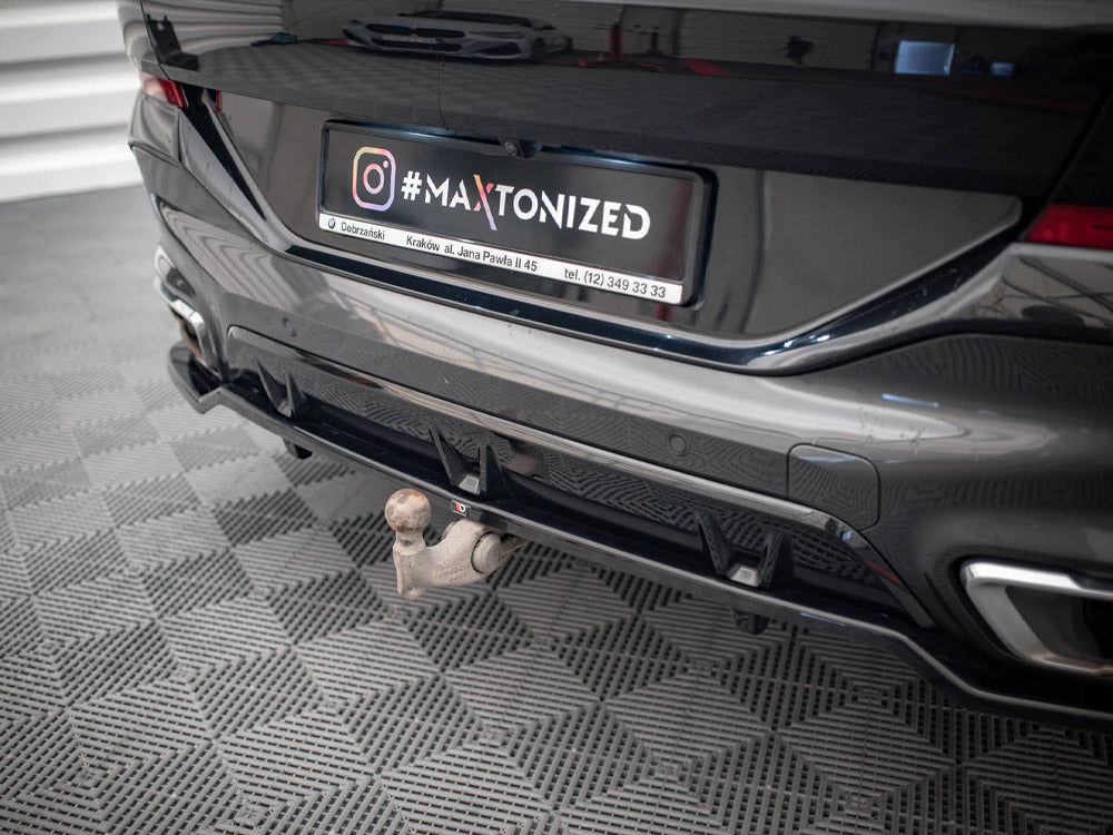 Maxton Design Central Rear Splitter (Vertical Bars) V.3 BMW X6 M-Pack G06 - BM-X6-06-MPACK-RD3G+RD5G - Image 5