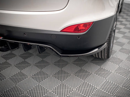 Maxton Design Central Rear Splitter (Vertical Bars) Hyundai IX35 Mk1 - HY-IX35-1-RD1G+RD2G - Image 6