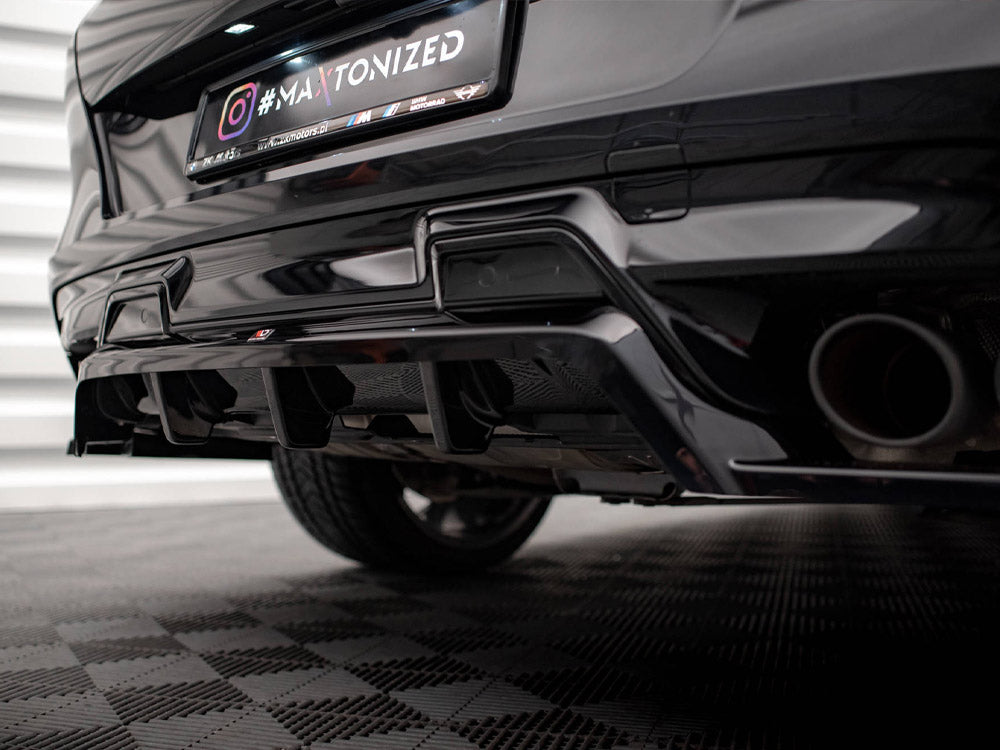 Maxton Design Central Rear Splitter (Vertical Bars) BMW X6 M F96 - BM-X6-F96-M-RD1G+RD2G - Image 4