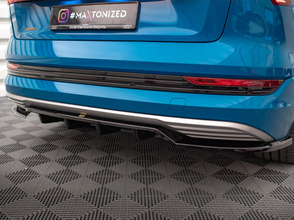 Maxton Design Central Rear Splitter (Vertical Bars) Audi e-Tron - AU-ETRON-1-RD1G+RD2G - Image 3
