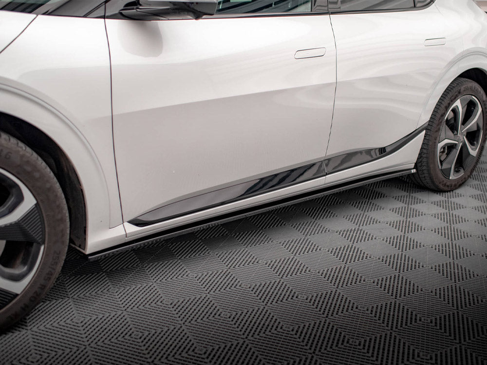 Maxton Design Side Skirts Diffusers Kia EV6 GT-Line Mk1 - KI-EV6-1-GTLINE-SD1G - Image 3