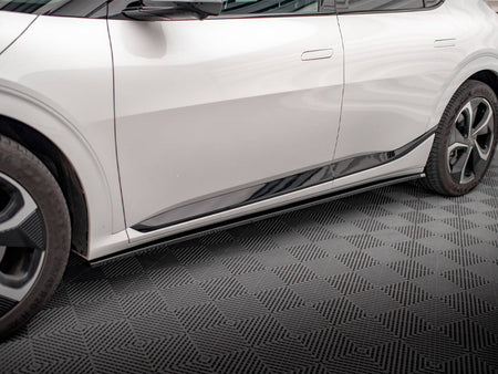 Maxton Design Side Skirts Diffusers Kia EV6 GT-Line Mk1 - KI-EV6-1-GTLINE-SD1G - Image 3