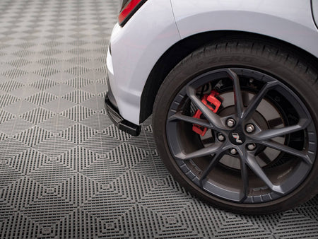 Maxton Design Rear Side Splitters V.1 Hyundai Kona Mk1 - HY-KO-1-N-RSD1G - Image 4