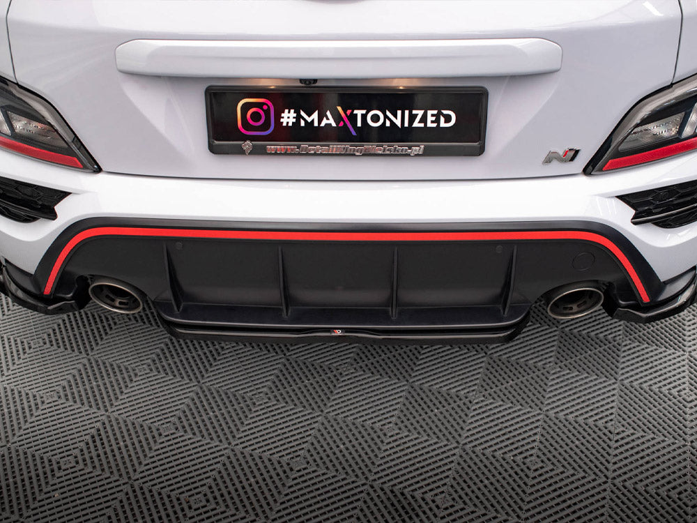 Maxton Design Central Rear Splitter Hyundai Kona N Mk1 - HY-KO-1-N-RD1G - Image 4