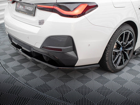 Maxton Design Central Rear Splitter (Vertical Bars) V.1 BMW i4 M-Pack G26 - BM-I4-G26-MPACK-RD1G+RD3G - Image 4