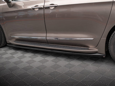 Maxton Design Side Skirts Diffusers V.1 Chrysler Pacifica Mk2 - CHR-PA-2-SD1G - Image 4