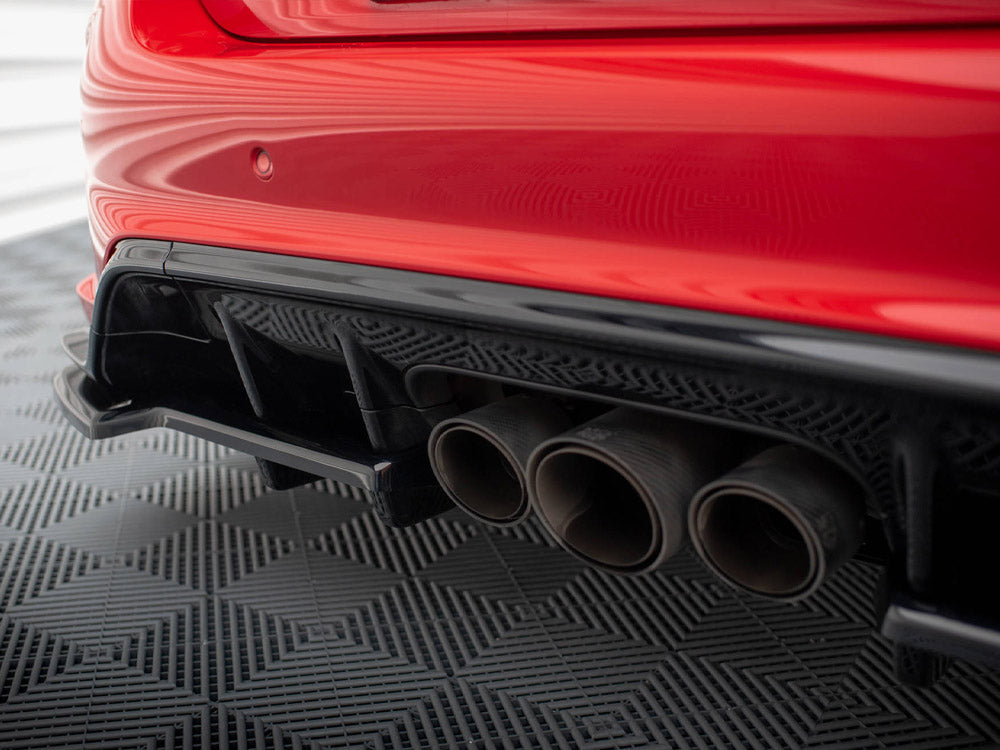 Maxton Design Central Rear Splitter (Vertical Bars) V.2 Honda Civic Type-R Mk 11 - HO-CI-11-TYPE-R-RSD2G+RD1G - Image 4