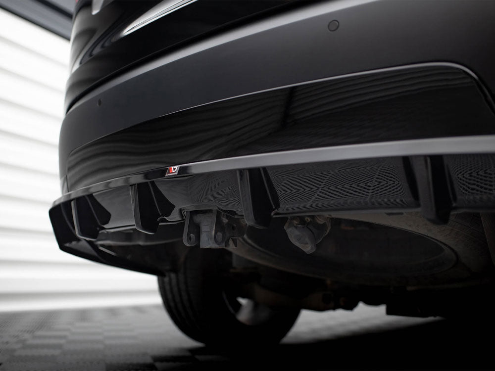 Maxton Design Central Rear Splitter (Vertical Bars) Land Rover Discovery HSE Mk5 - LR-DISCO-5-HSE-RD1G+RD2G - Image 6