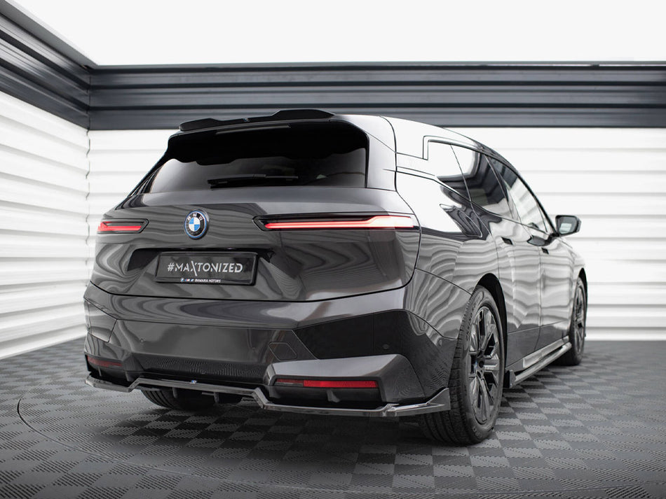 Maxton Design Central Rear Splitter (Vertical Bars) BMW iX M-Pack i20 - BM-IX-1-MPACK-RD1G+RD2G - Image 2