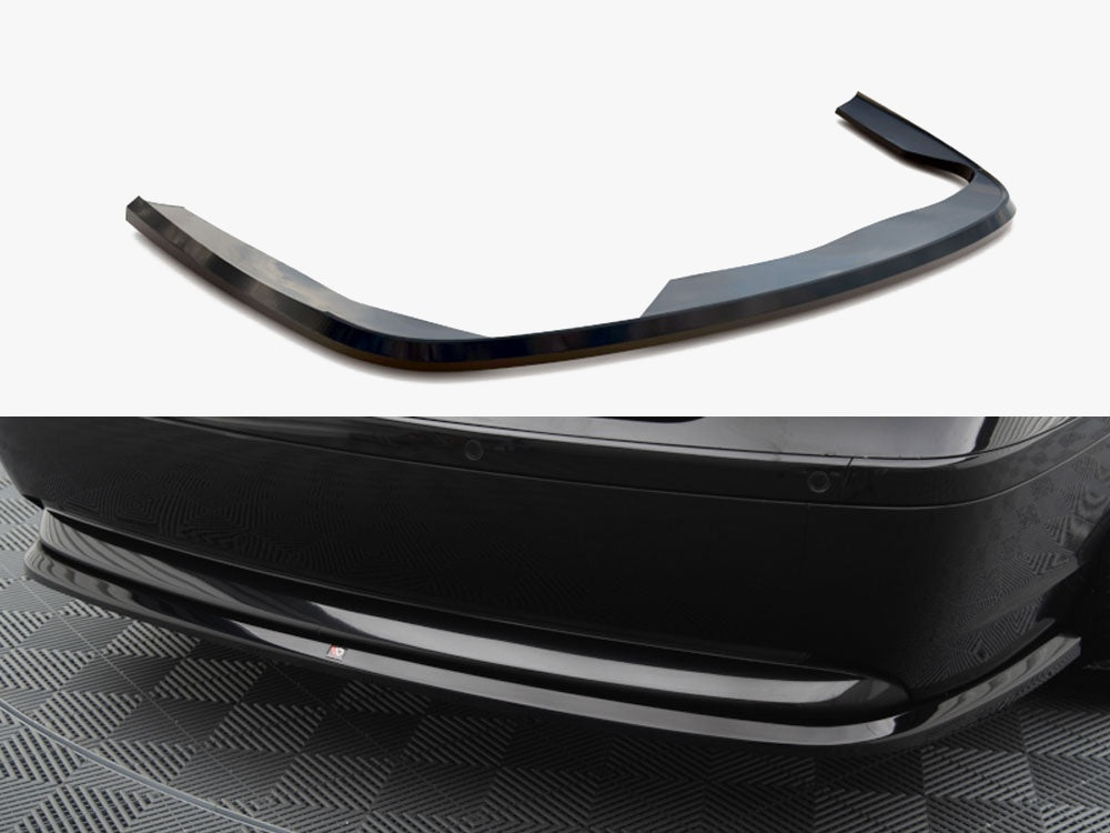 Maxton Design Central Rear Splitter BMW 7 E65 - BM-7-65-RD1G - Image 1