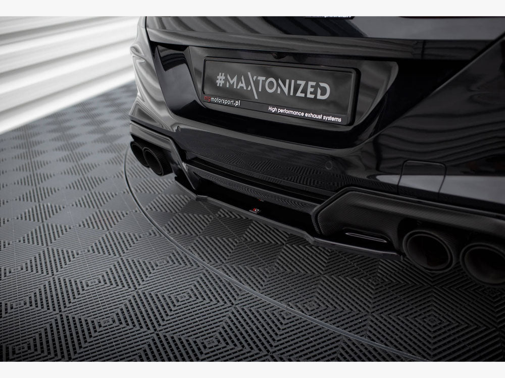 Maxton Design Central Rear Splitter BMW M8 Gran Coupe F93 - BM-M8-G16-GC-RD1G - Image 3