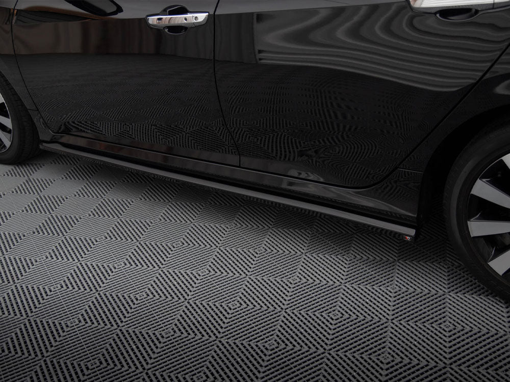 Maxton Design Side Skirts Diffusers Honda Civic Mk10 - HO-CI-10-SD1G - Image 4