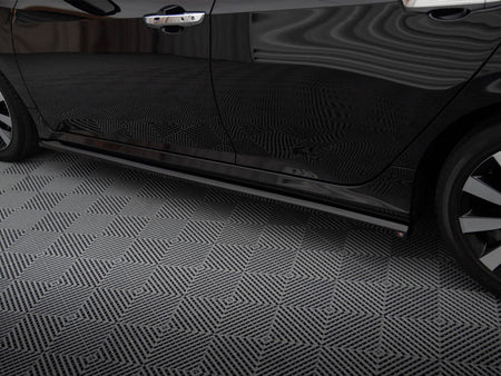 Maxton Design Side Skirts Diffusers Honda Civic Mk10 - HO-CI-10-SD1G - Image 4