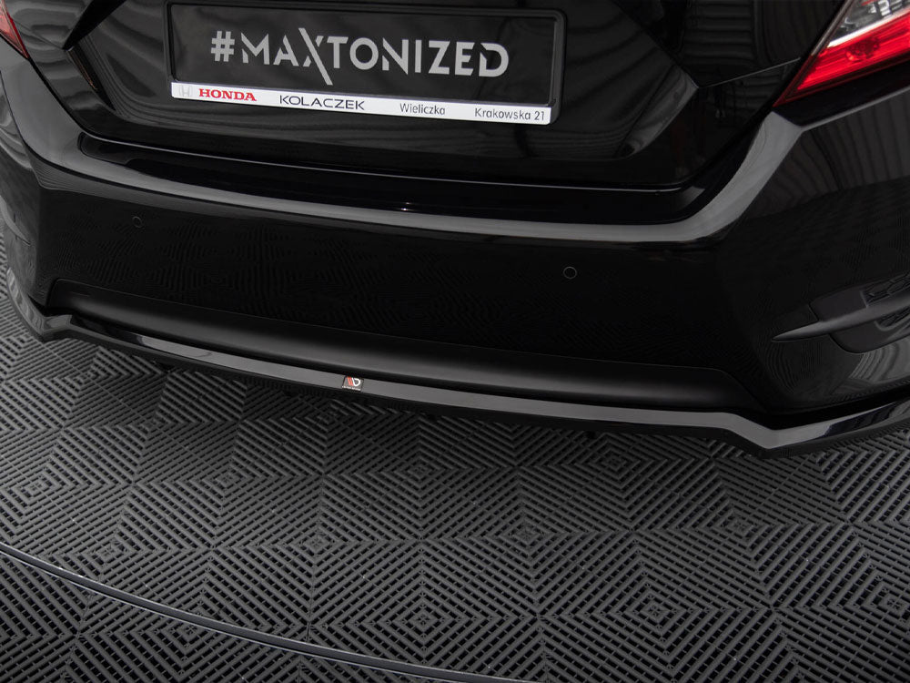 Maxton Design Central Rear Splitter (Vertical Bars) Honda Civic Mk10 - HO-CI-10-RD1G+RD2G - Image 4