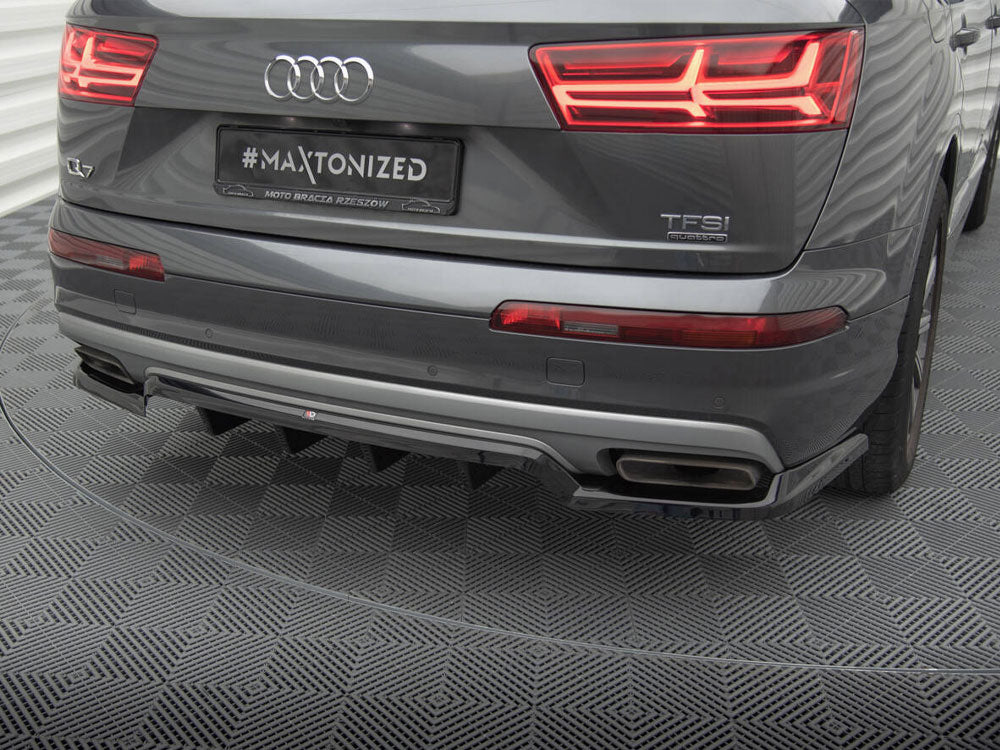 Maxton Design Central Rear Splitter (Vertical Bars) Audi Q7 Mk2 - AU-Q7-2-RD1G+RD2G - Image 3