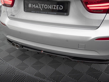 Maxton Design Central Rear Splitter (Vertical Bars) BMW 3 GT F34 Facelift - BM-3-34F-GT-RSD1G+RD1G - Image 4