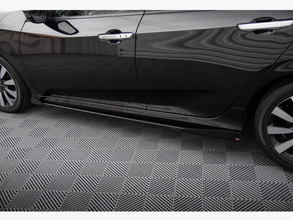 Maxton Design Street PRO Side Skirts Diffusers + Flaps Honda Civic Mk10 - HOCI10CNC-SD1B+SF1G - Image 4