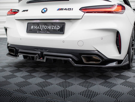 Maxton Design Central Rear Splitter (Vertical Bars) BMW Z4 M40i G29 - BM-Z4-29F-M-RD1G+RD2G - Image 3