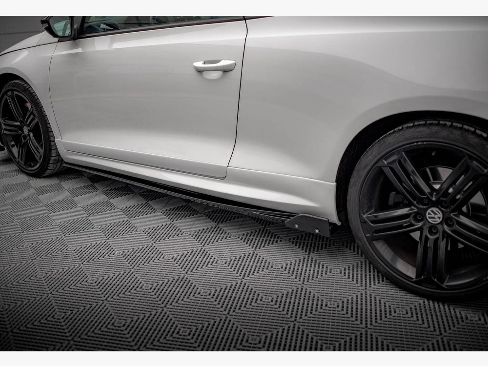 Maxton Design Side Skirts Diffusers V.2 + Flaps Volkswagen Scirocco R Mk3 - VW-SC-3-R-SD2G+SF1B - Image 4